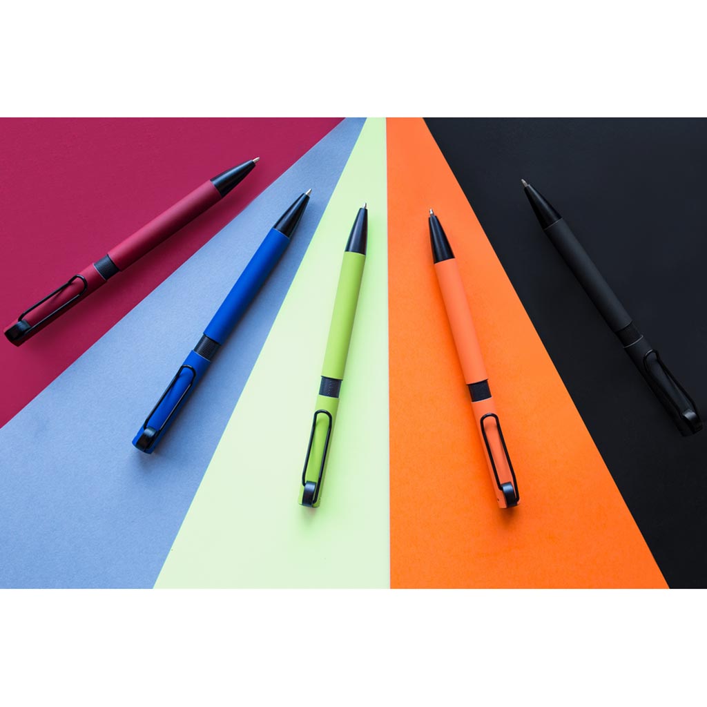 clients/infiniprinting/ax/photos_BD/AX14567-P6-Stylo-bille-corp-colore-et-clip-"lasseau"-|-Amara-publicitaire-.jpg